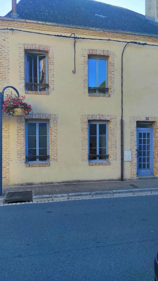 Aubigny Appartement Centre Ville 1E Etage Εξωτερικό φωτογραφία